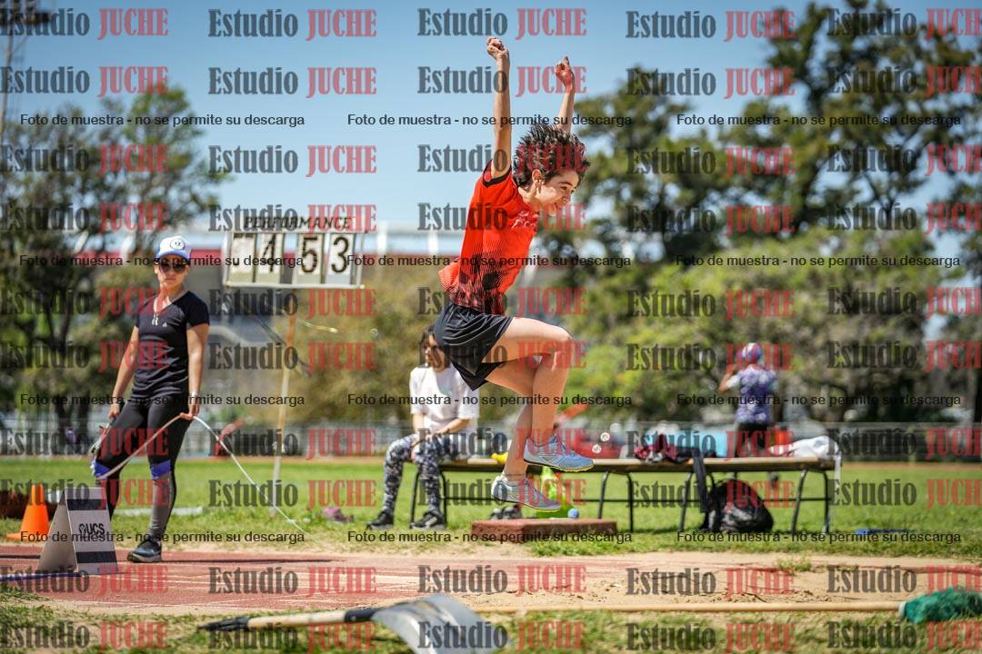 Fotos del salto en largo de varones - (incluye octatlón)