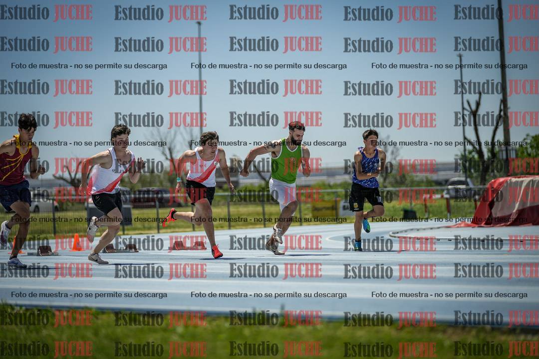 Fotos de los 100 m llanos de varones