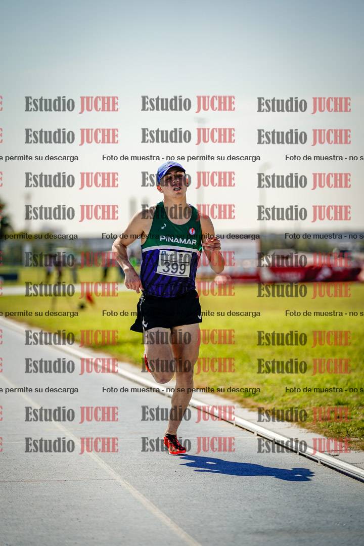 Fotos de los 2000 m con obstáculos de varones