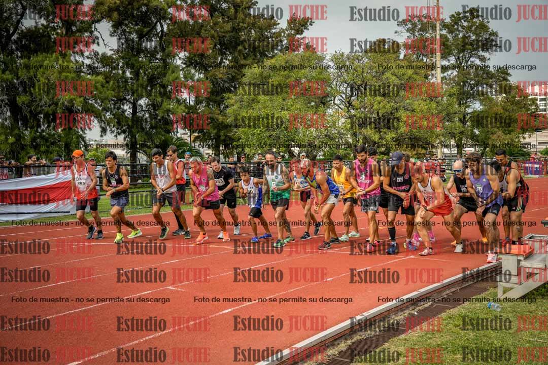 Fotos de los 3000 m llanos de varones