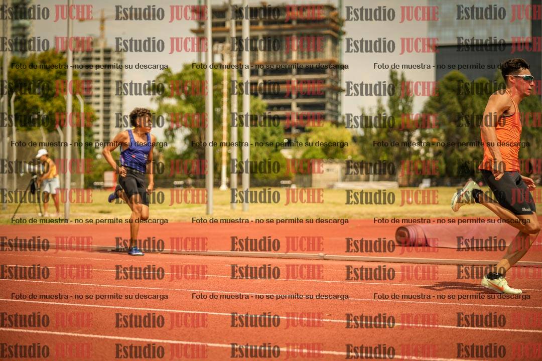 Fotos de los 200 m llanos de varones