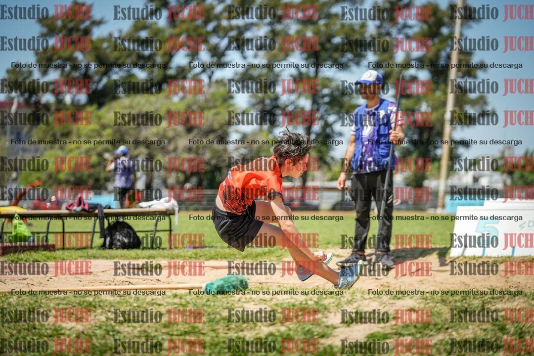 Fotos del salto en largo de varones - (incluye octatlón)