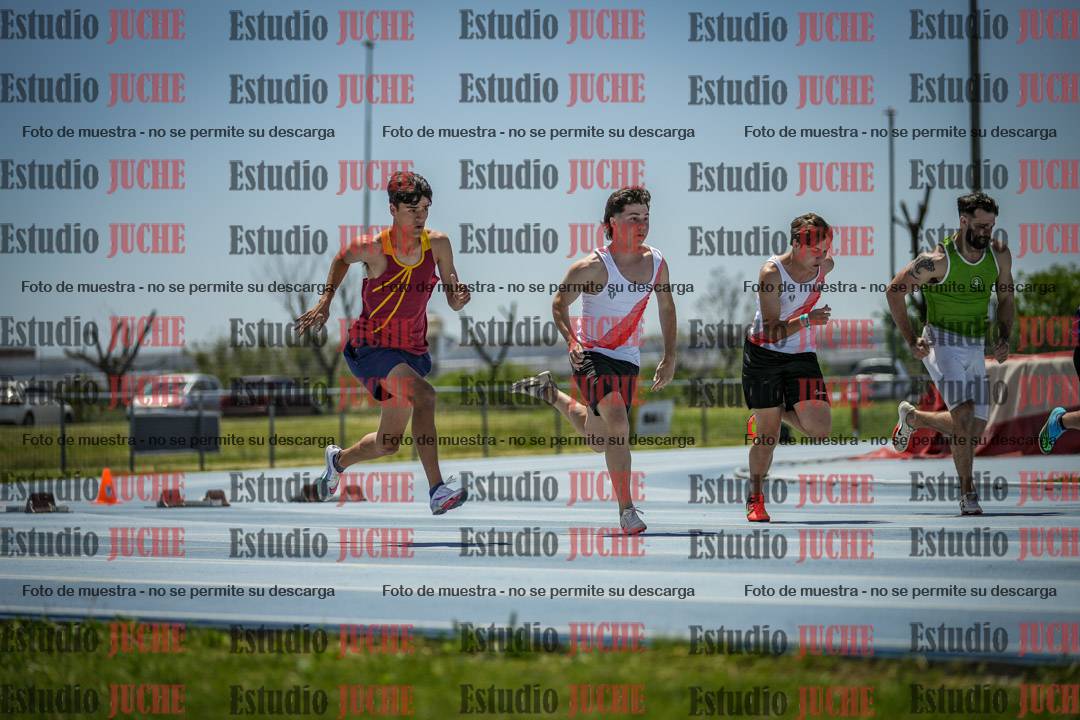 Fotos de los 100 m llanos de varones