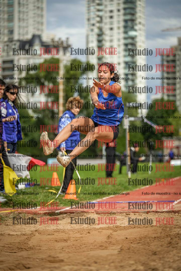 Fotos del salto en largo - mujeres mayores