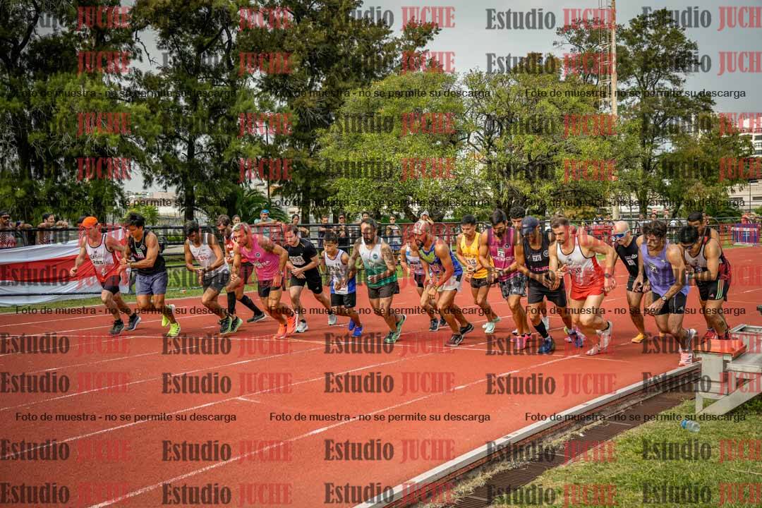 Fotos de los 3000 m llanos de varones