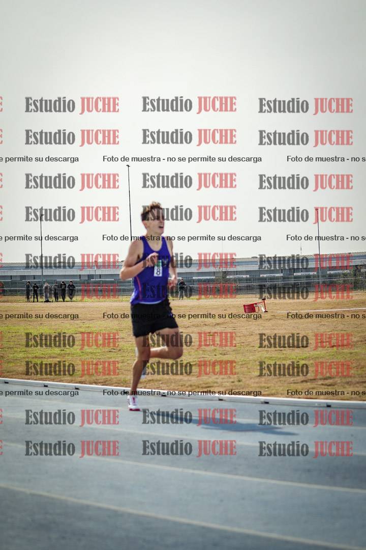 Fotos de los 800 m llanos de varones
