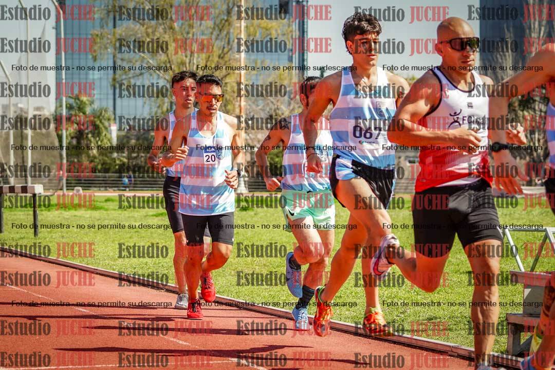 Fotos de los 1500 m llanos de varones