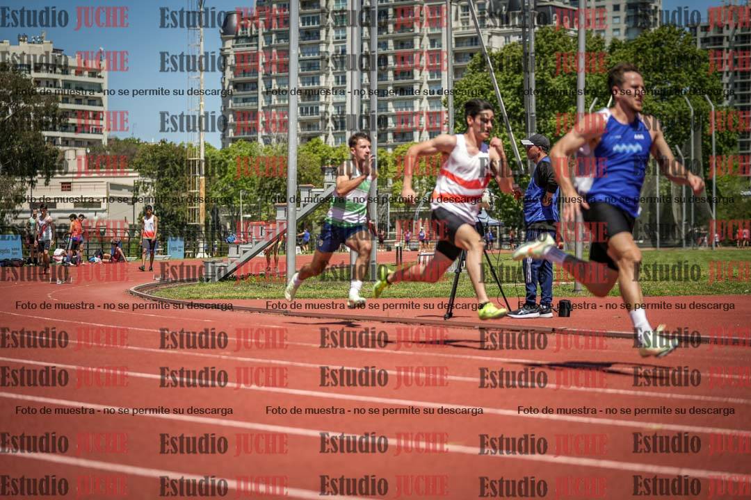 Fotos de los 200 m llanos de varones