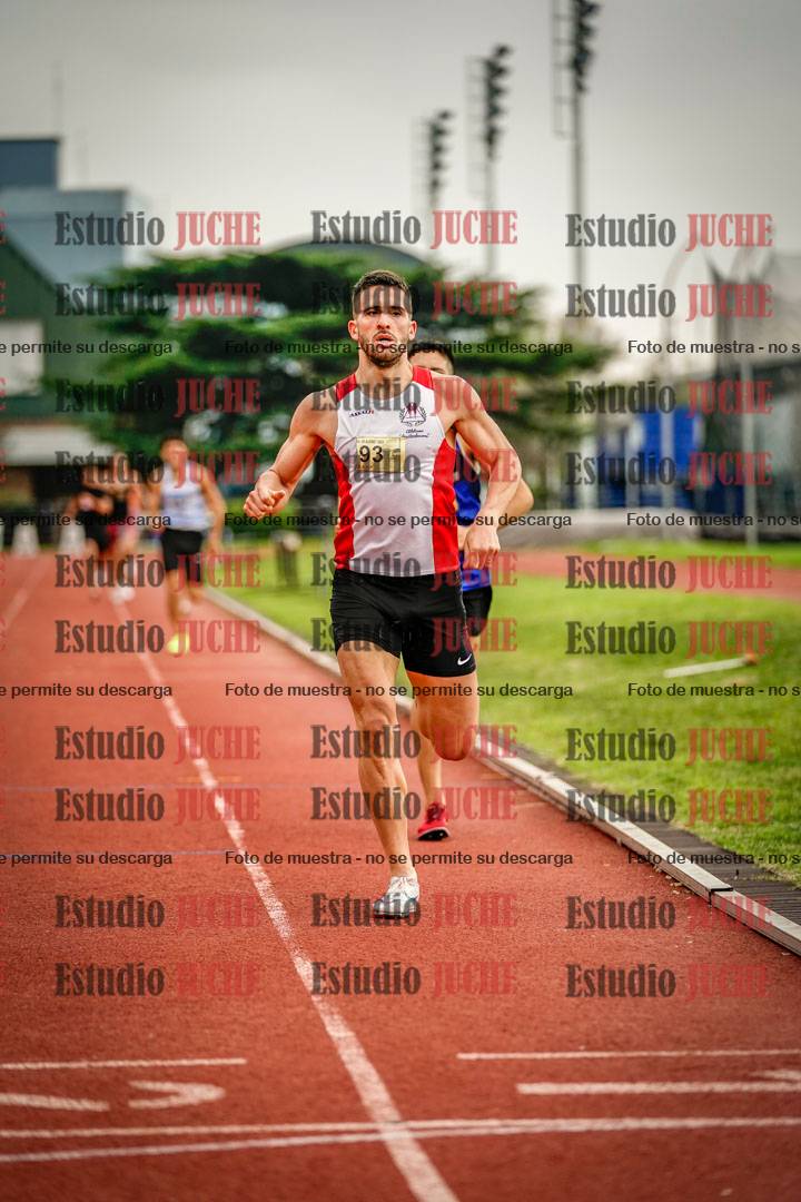 Fotos de los 800 m llanos de varones
