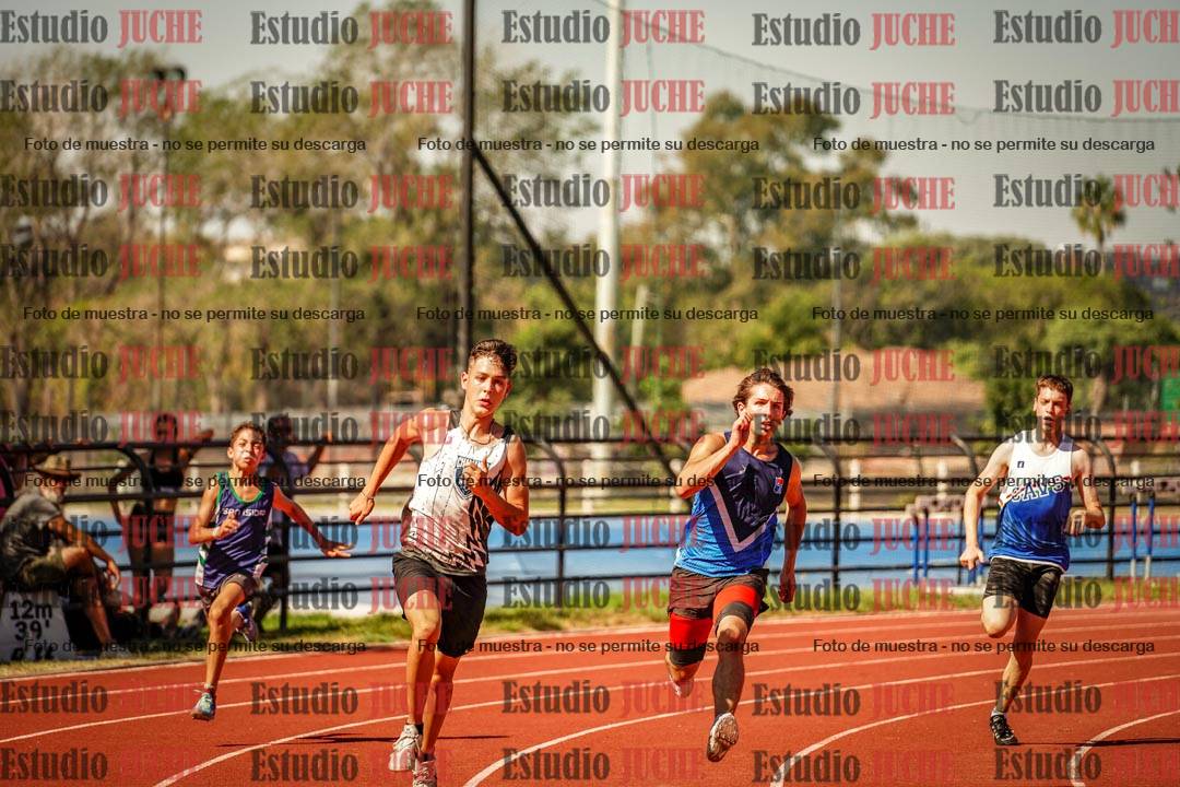Fotos de los 200 m llanos de varones