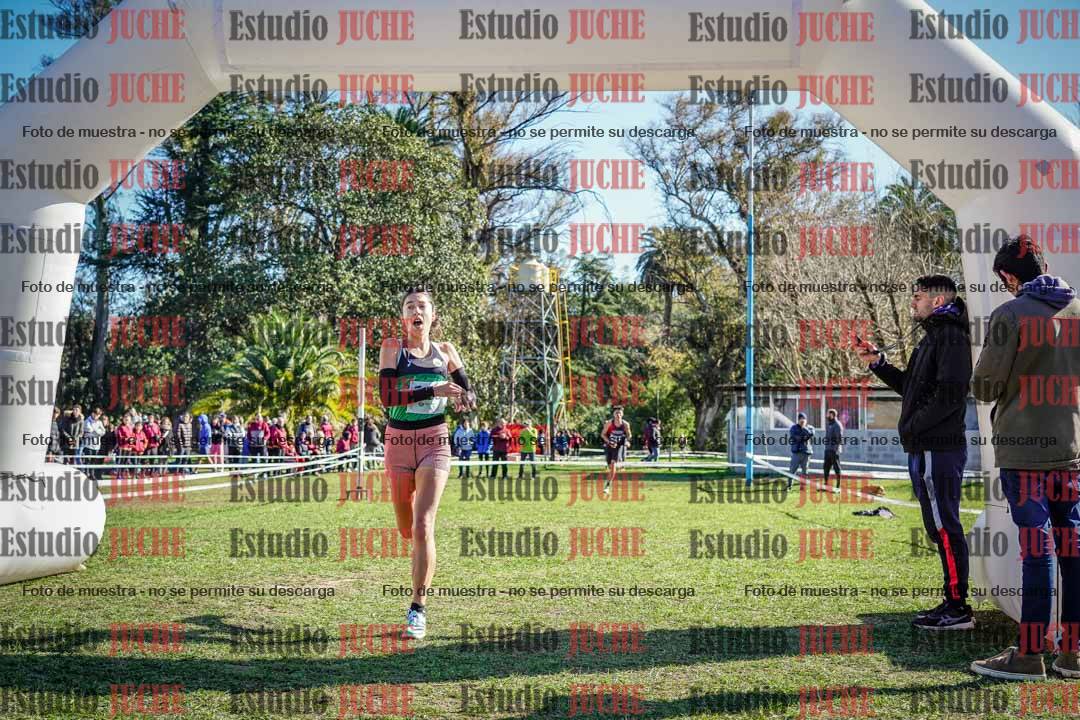 Fotos de la llegada del cross de 6000 m