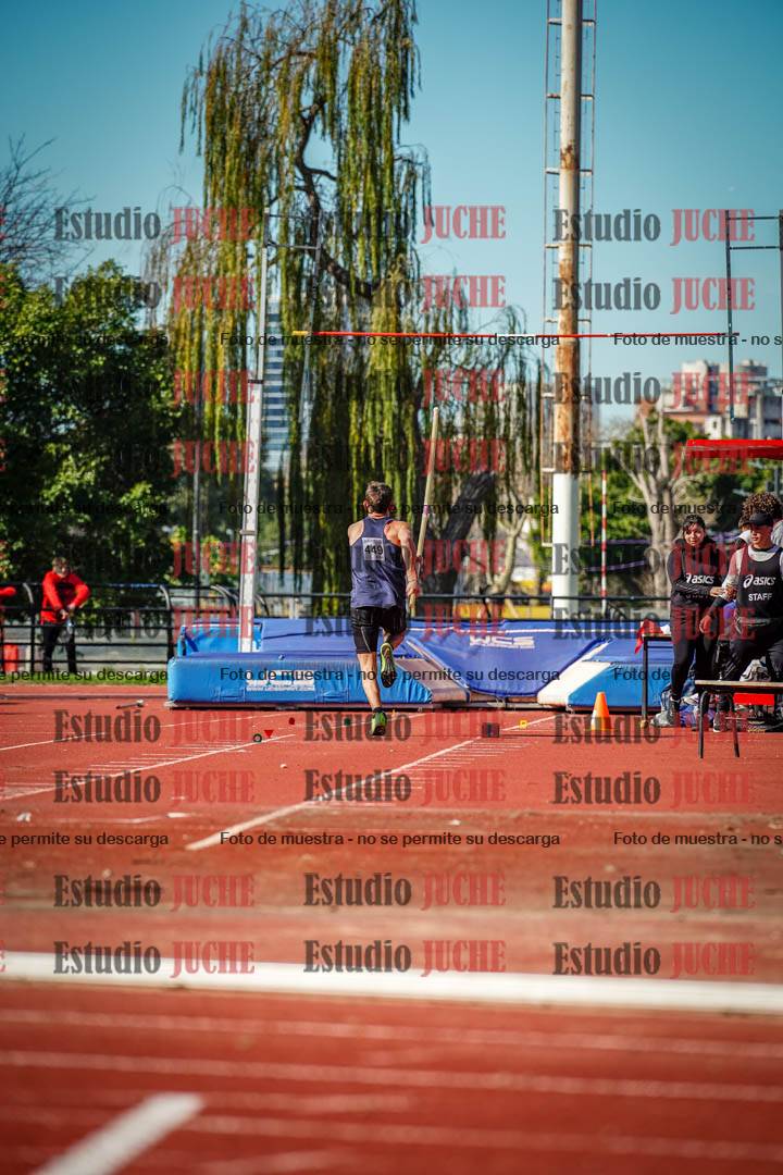 Fotos del salto con garrocha de varones - decatlón 8