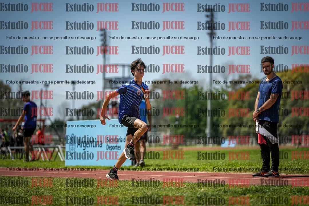 Fotos del salto en largo de varones - (incluye octatlón)