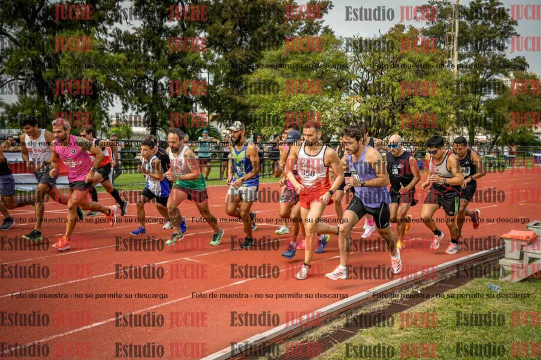 Fotos de los 3000 m llanos de varones