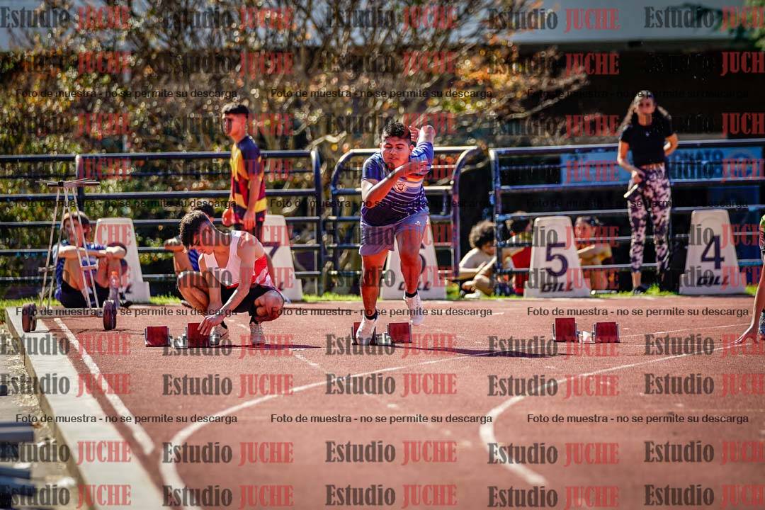 Fotos de los 100 m llanos de varones