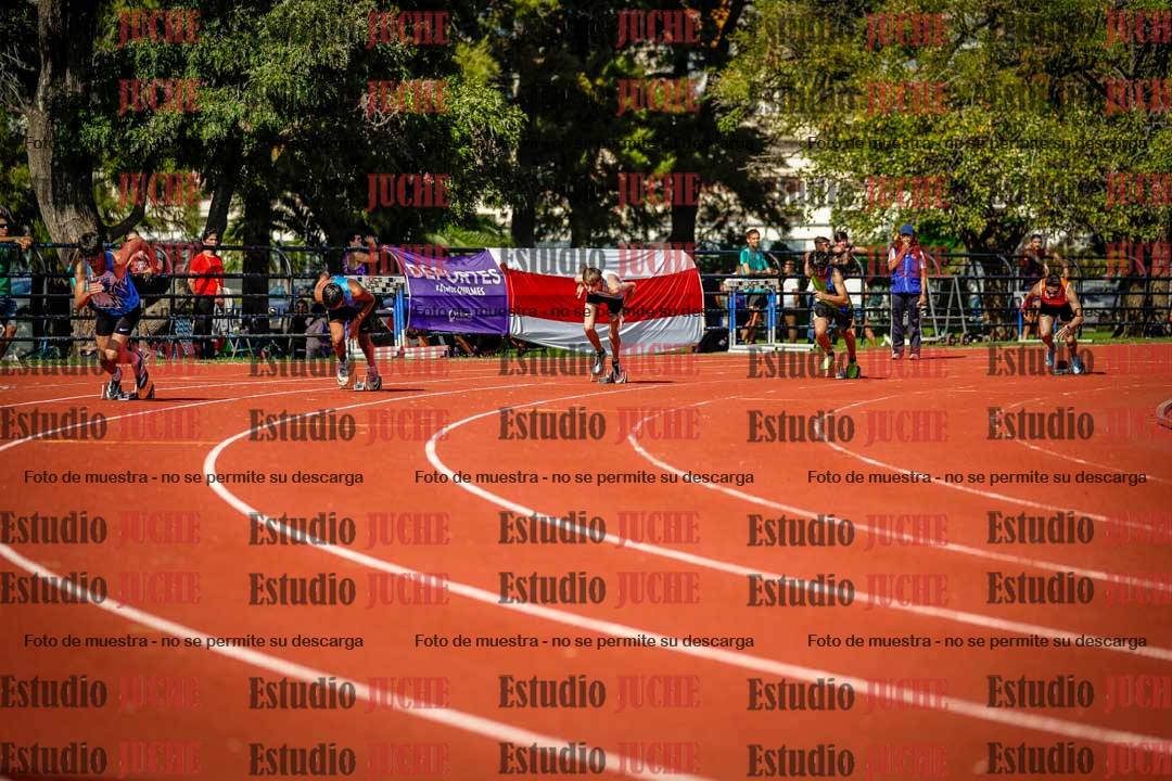 Fotos de los 200 m llanos de varones