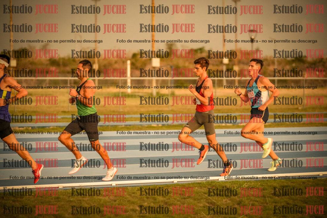 Fotos de los 3000 m llanos de varones