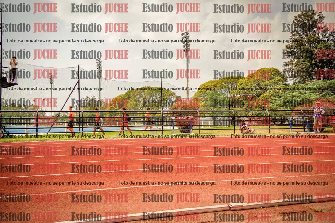 Fotos de los 200 m llanos de varones