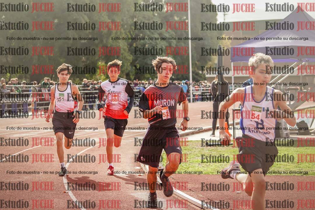 Fotos de los 600 m llanos de varones