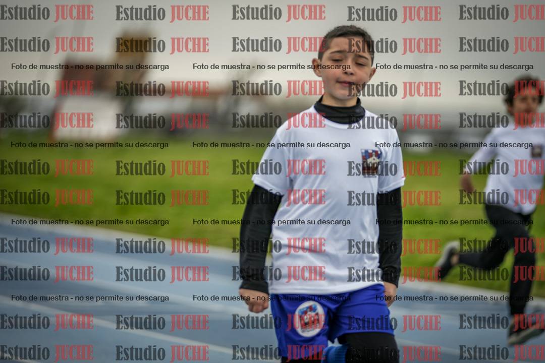 Fotos de los 50 m llanos de varones - U12