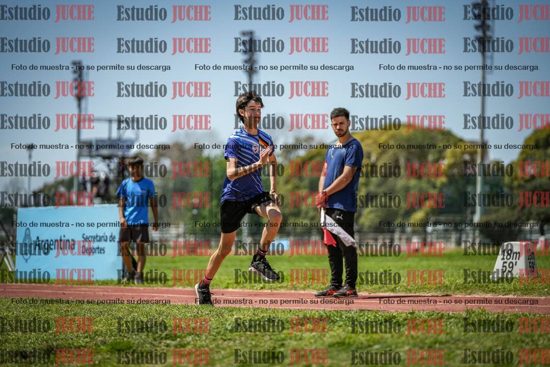 Fotos del salto en largo de varones - (incluye octatlón)