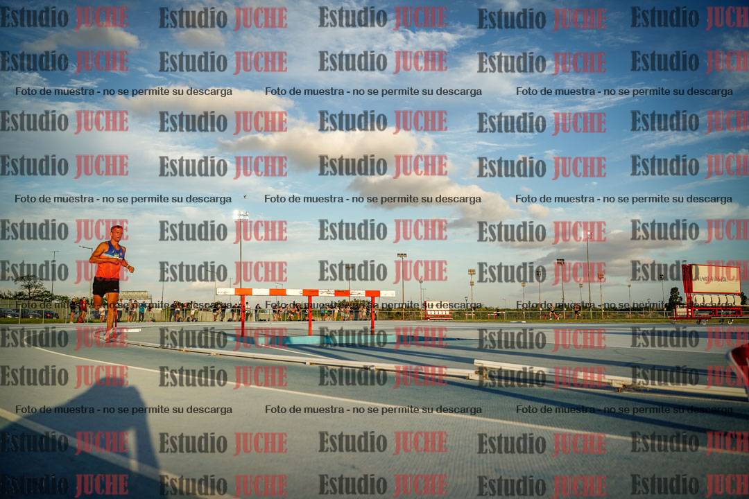 Fotos de los 3000 m llanos de varones