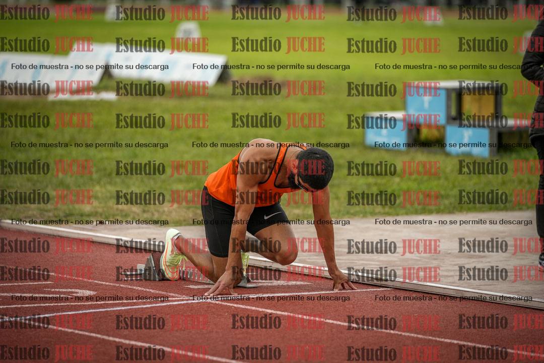 Fotos de los 400 m llanos de varones