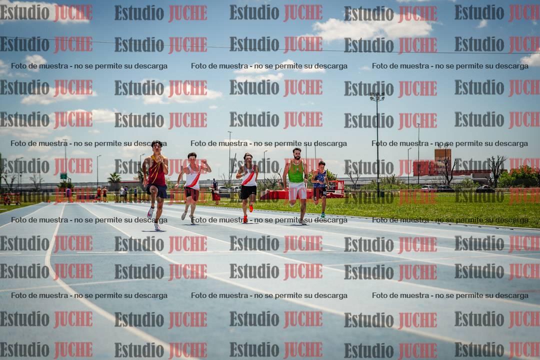 Fotos de los 100 m llanos de varones