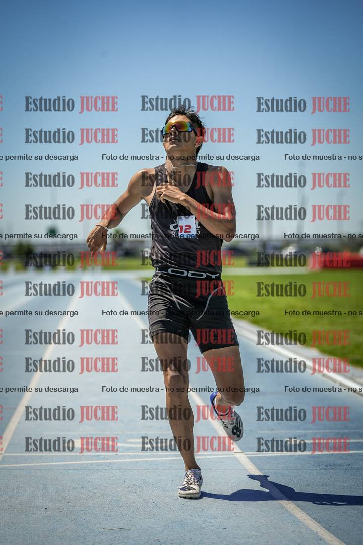 Fotos de los 800 m llanos de varones
