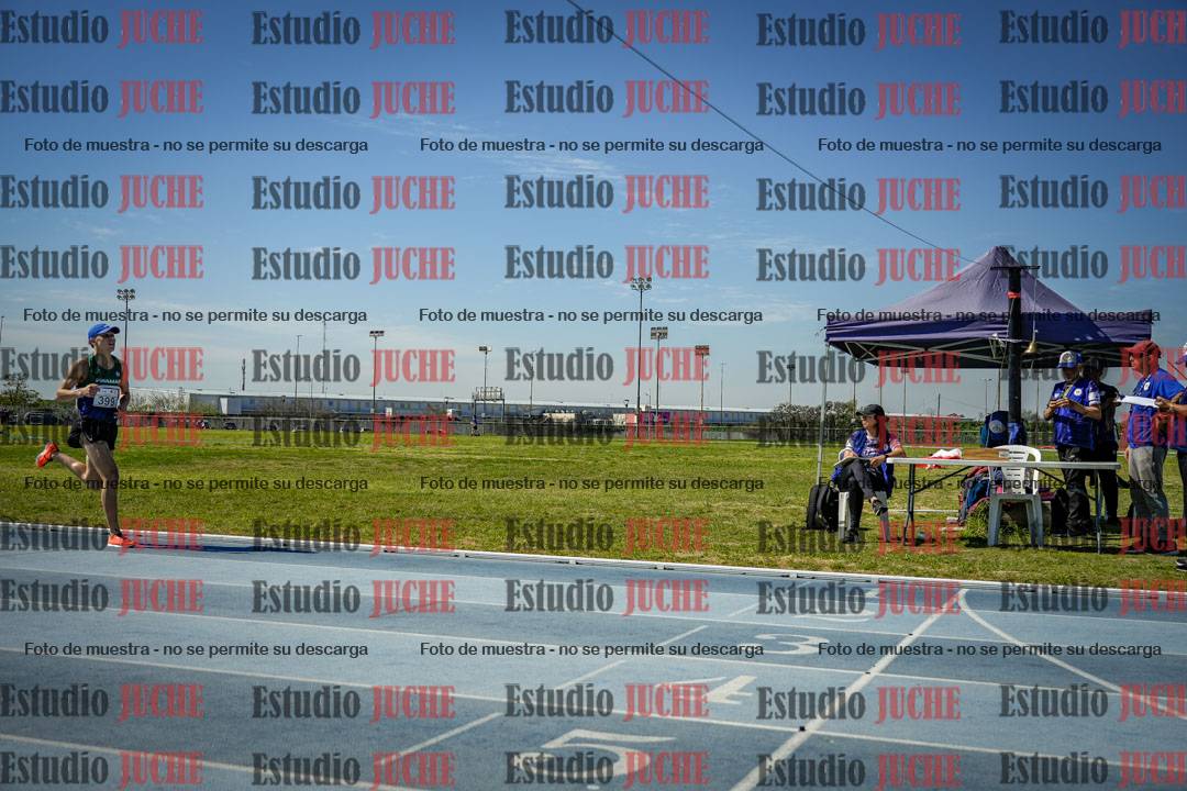 Fotos de los 2000 m con obstáculos de varones