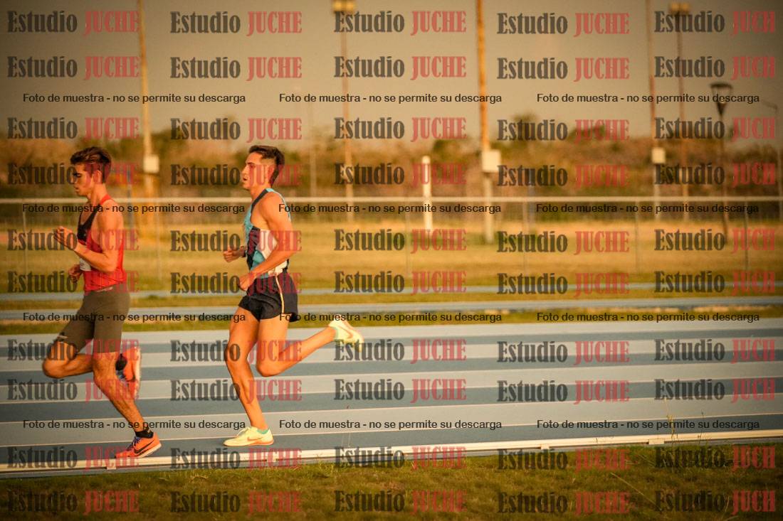 Fotos de los 3000 m llanos de varones