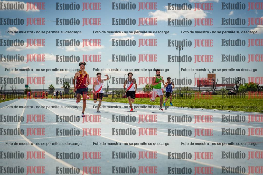 Fotos de los 100 m llanos de varones