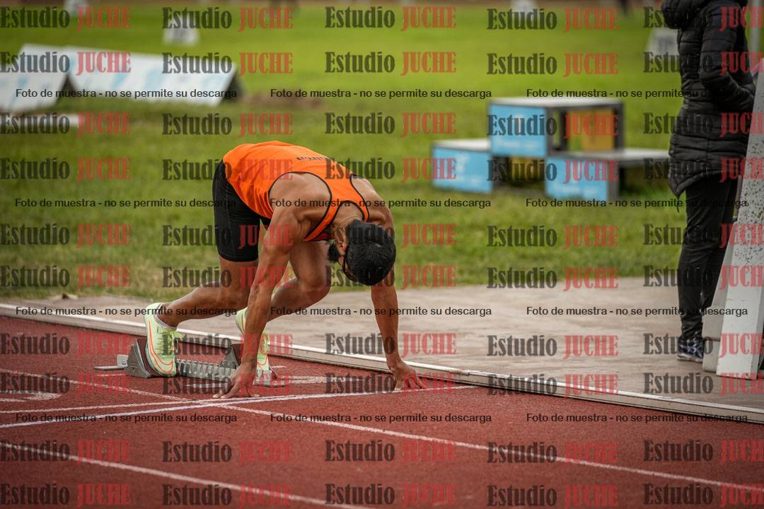 Fotos de los 400 m llanos de varones
