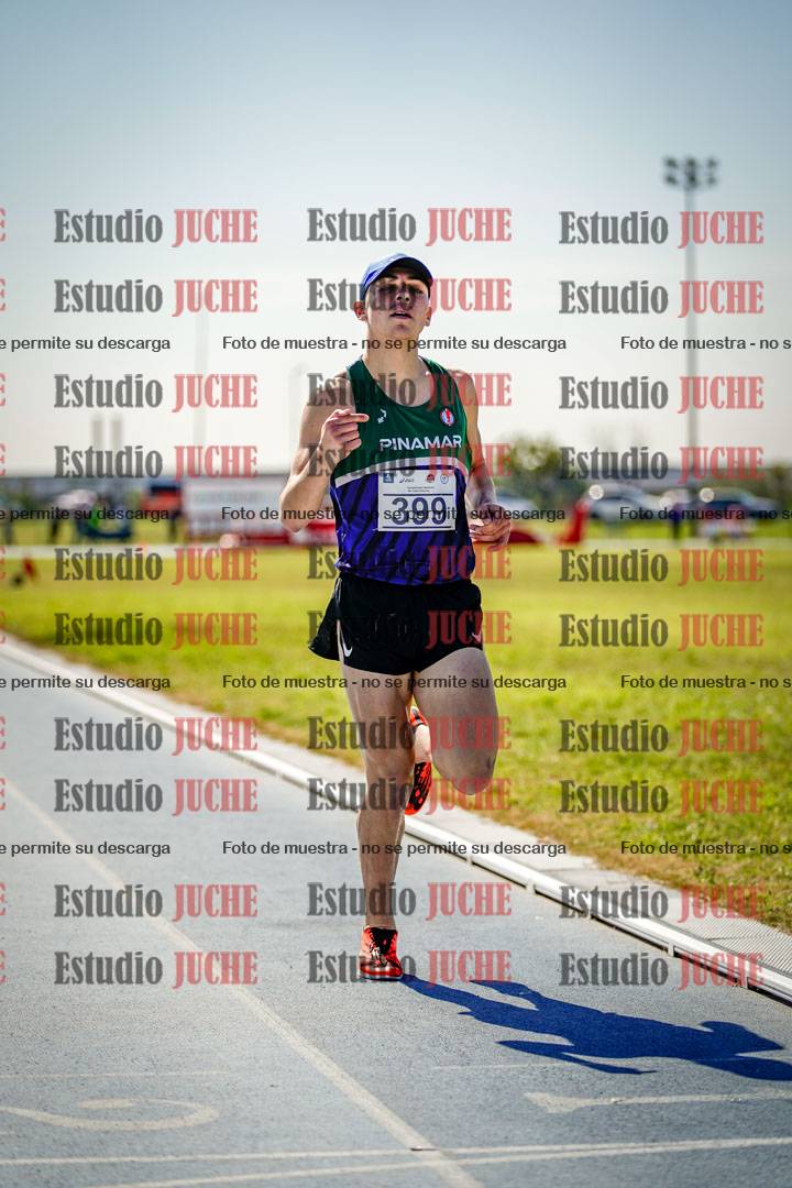 Fotos de los 2000 m con obstáculos de varones