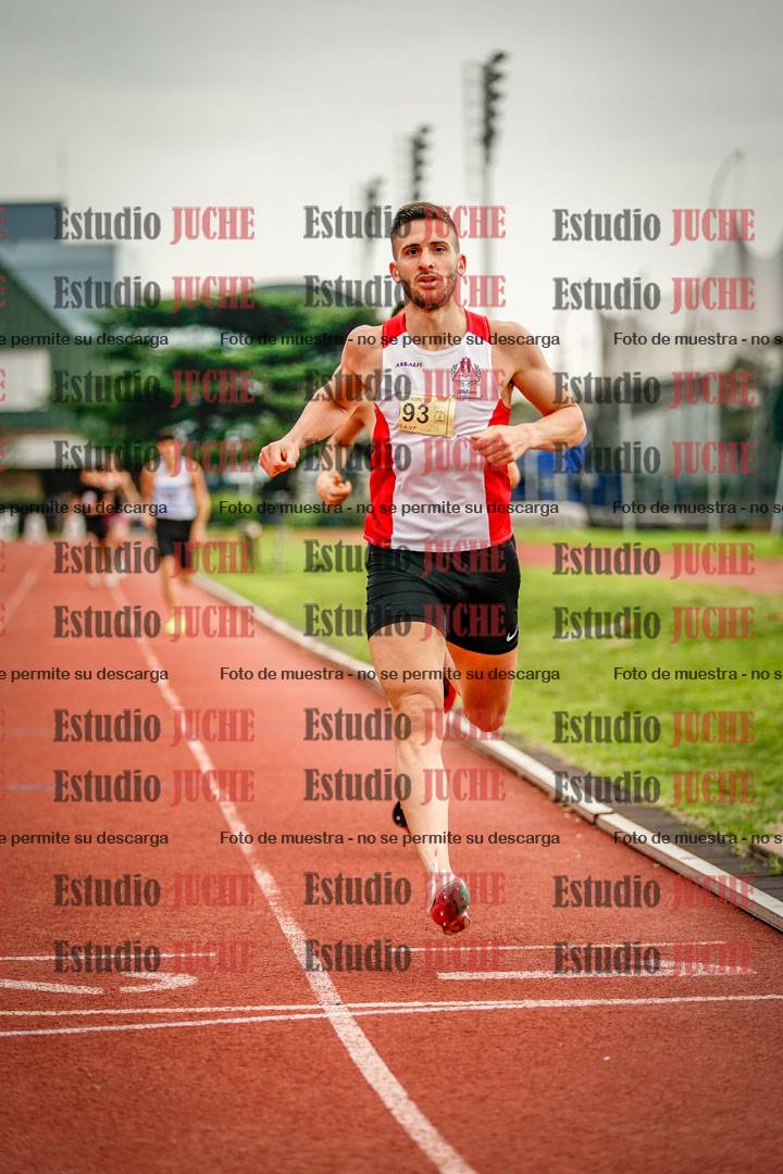Fotos de los 800 m llanos de varones