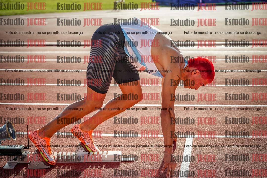 Fotos de los 400 m con vallas de varones