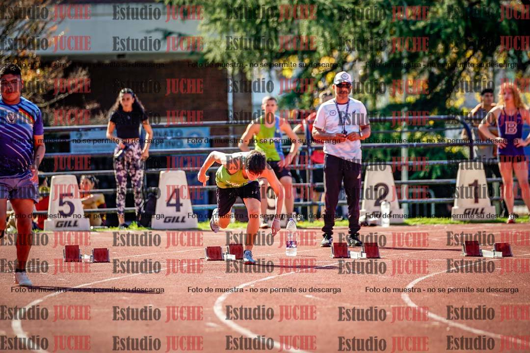 Fotos de los 100 m llanos de varones