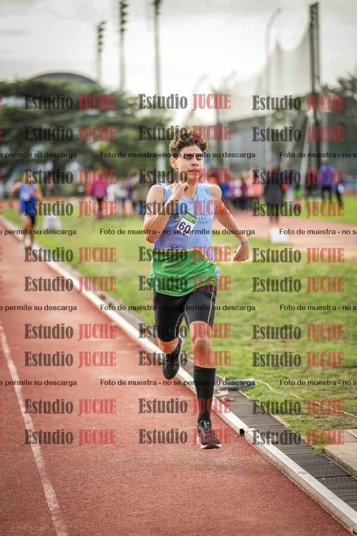 Fotos de los 600 m llanos de varones
