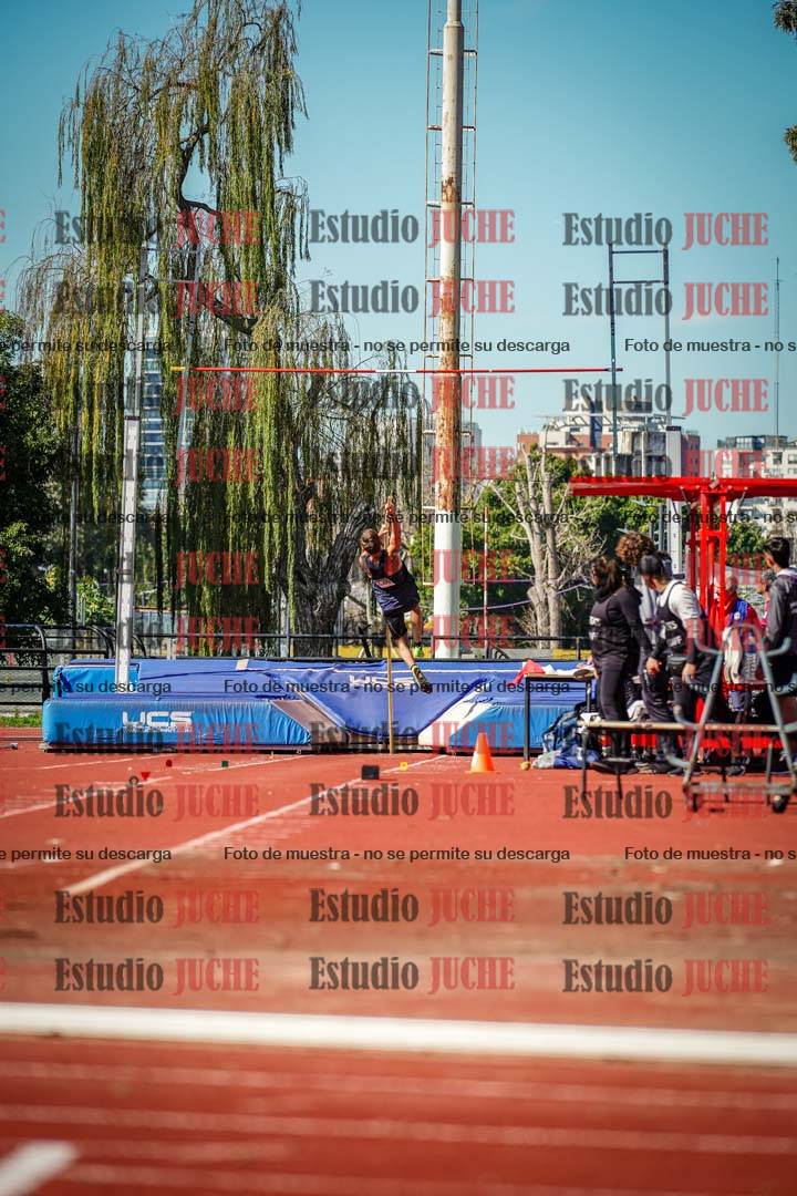 Fotos del salto con garrocha de varones - decatlón 8