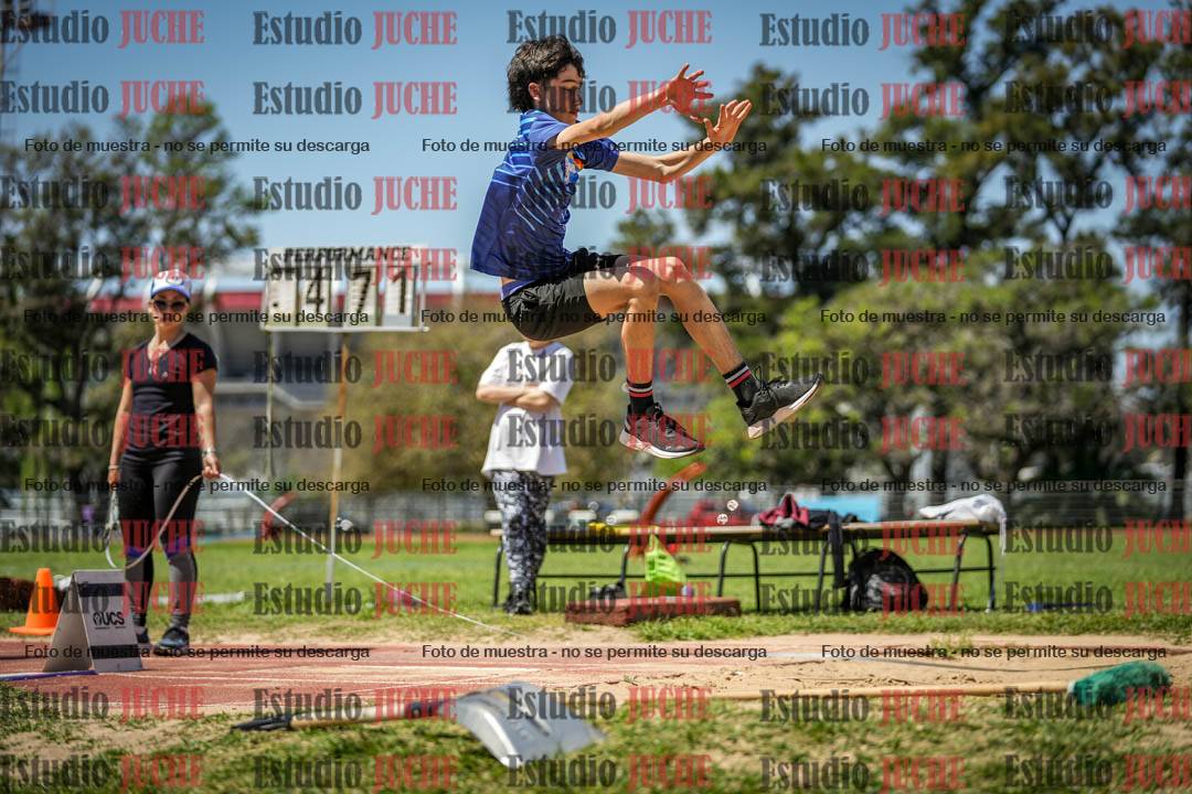 Fotos del salto en largo de varones - (incluye octatlón)