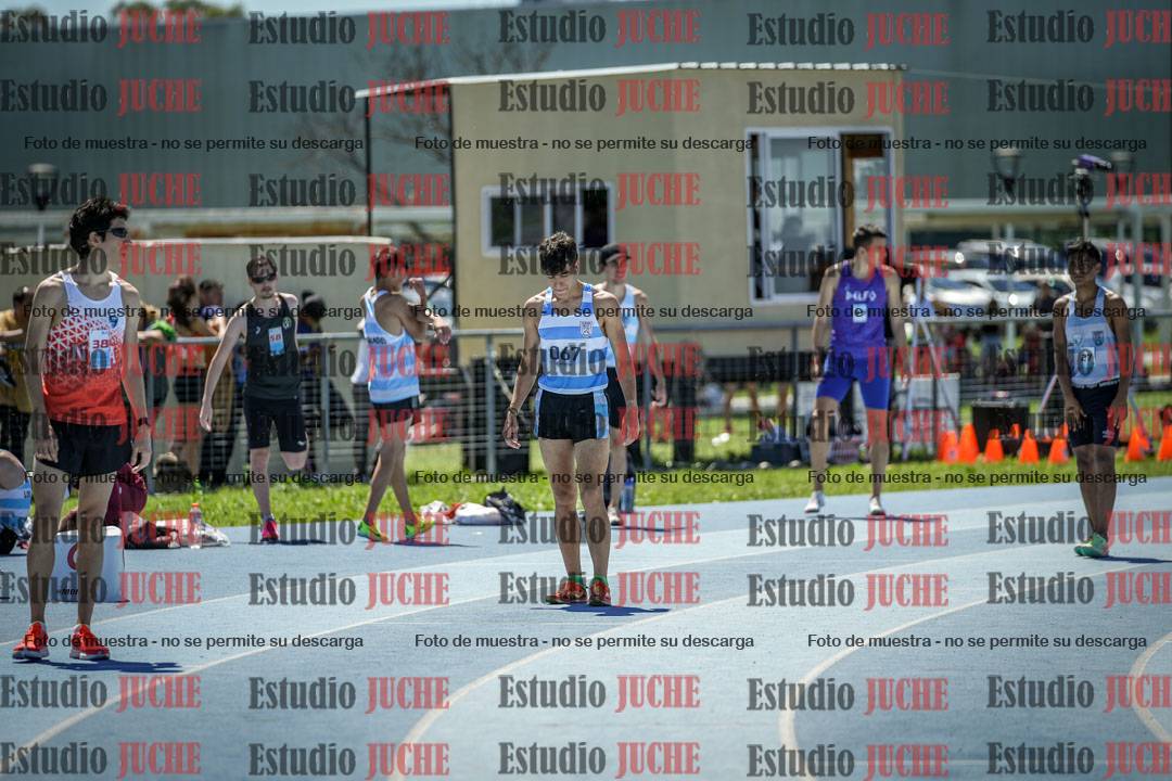 Fotos de los 800 m llanos de varones