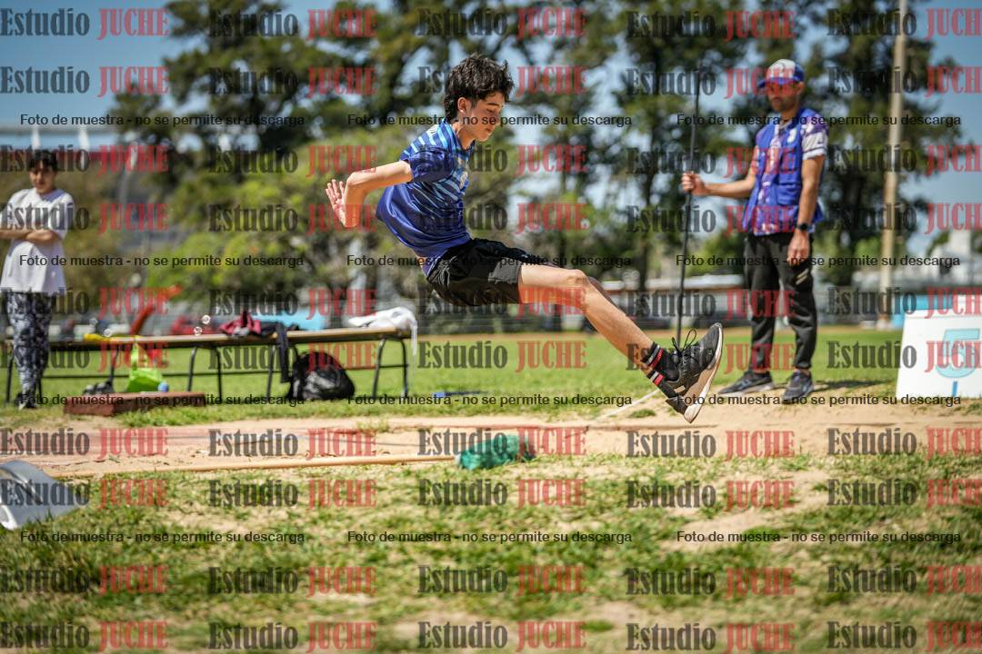 Fotos del salto en largo de varones - (incluye octatlón)