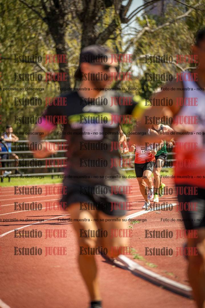 Fotos de los 1500 m llanos de varones