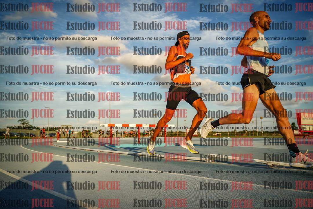 Fotos de los 3000 m llanos de varones