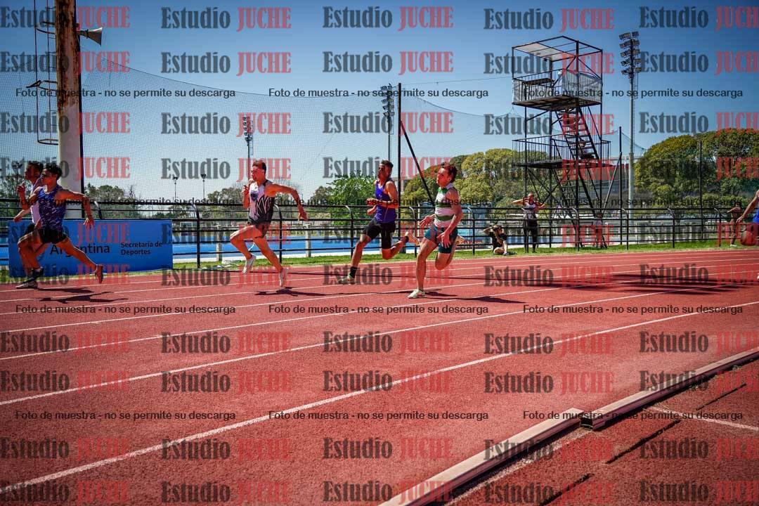Fotos de los 200 m llanos de varones