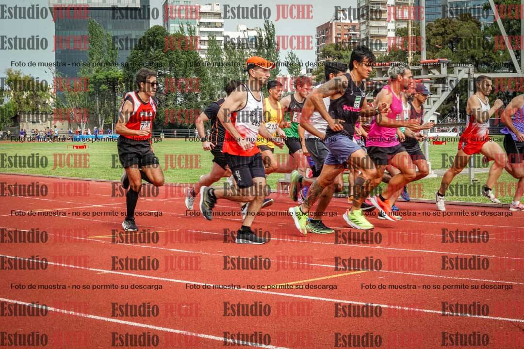 Fotos de los 3000 m llanos de varones