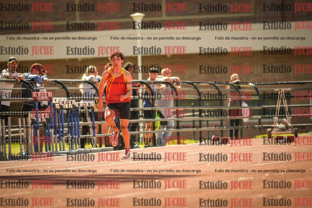 Fotos de los 100 m llanos de varones