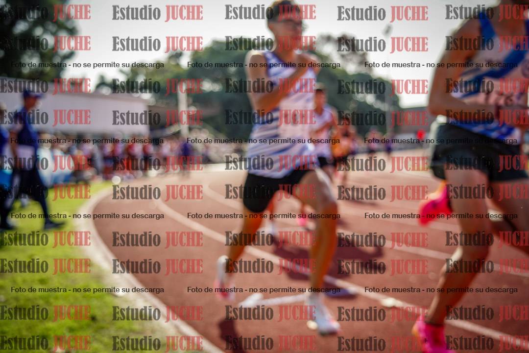 Fotos de los 800 m llanos de varones