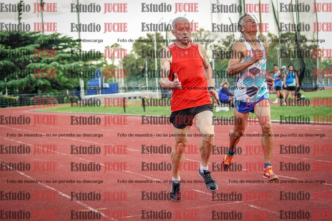 Fotos de los 400 m llanos de varones
