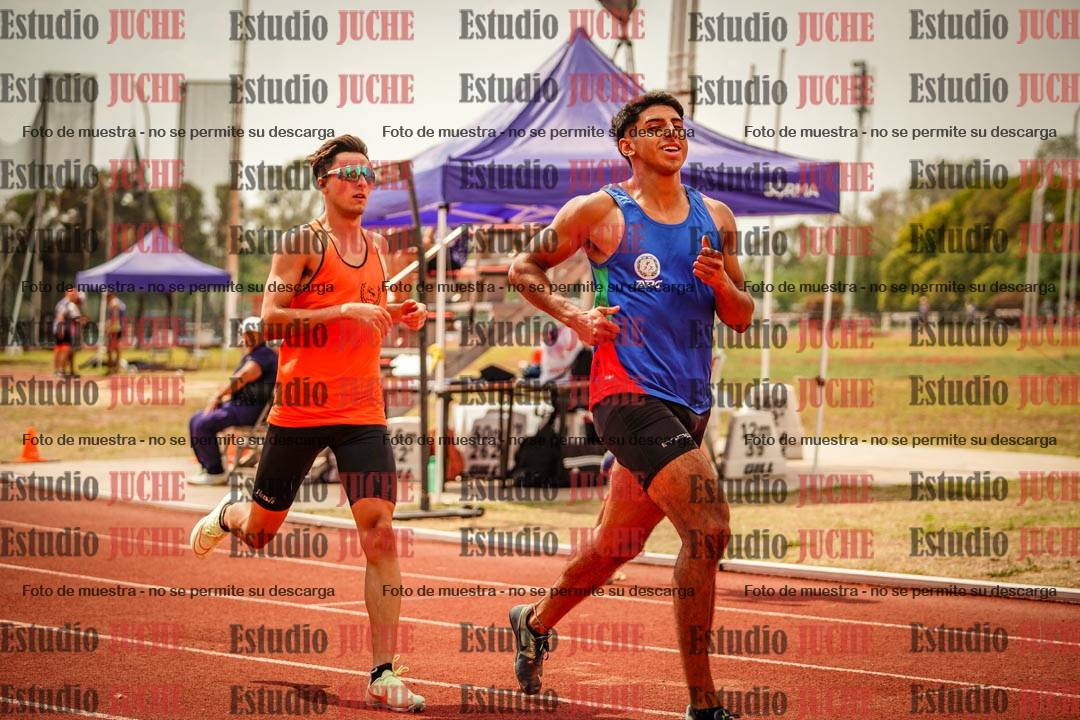 Fotos de los 200 m llanos de varones